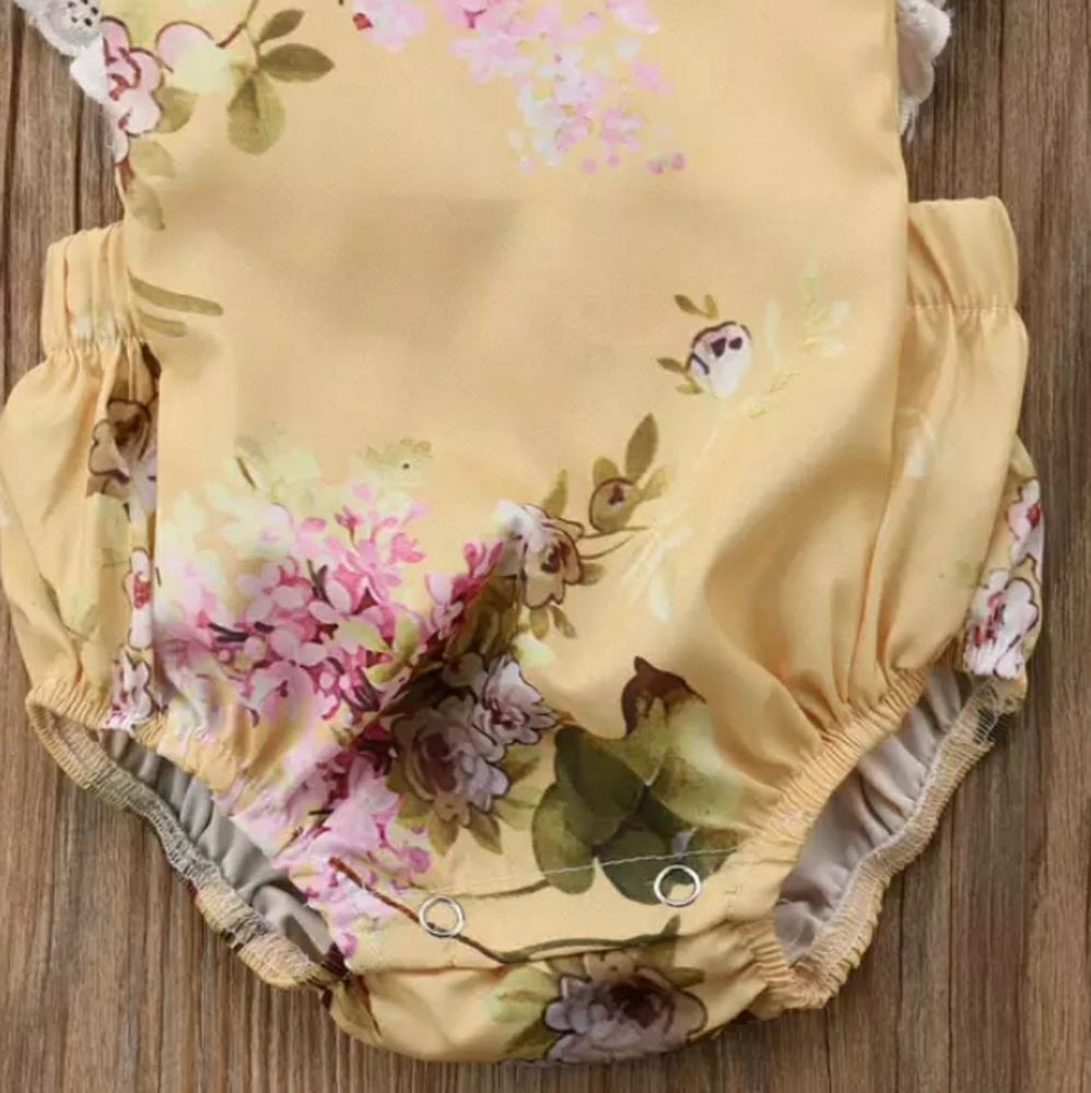 Last one ⏳Yellow flowered Romper - Picture 4 of 7